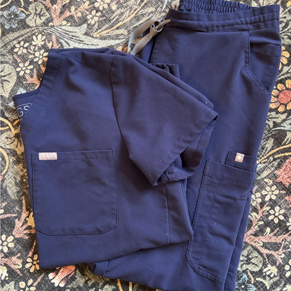 Figs Women's Navy Blue Scrub Top